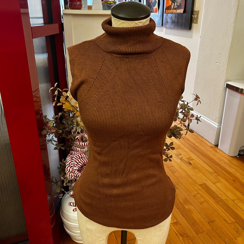 White House Black Market Burnt Orange/Brown Sleeveless Turtleneck